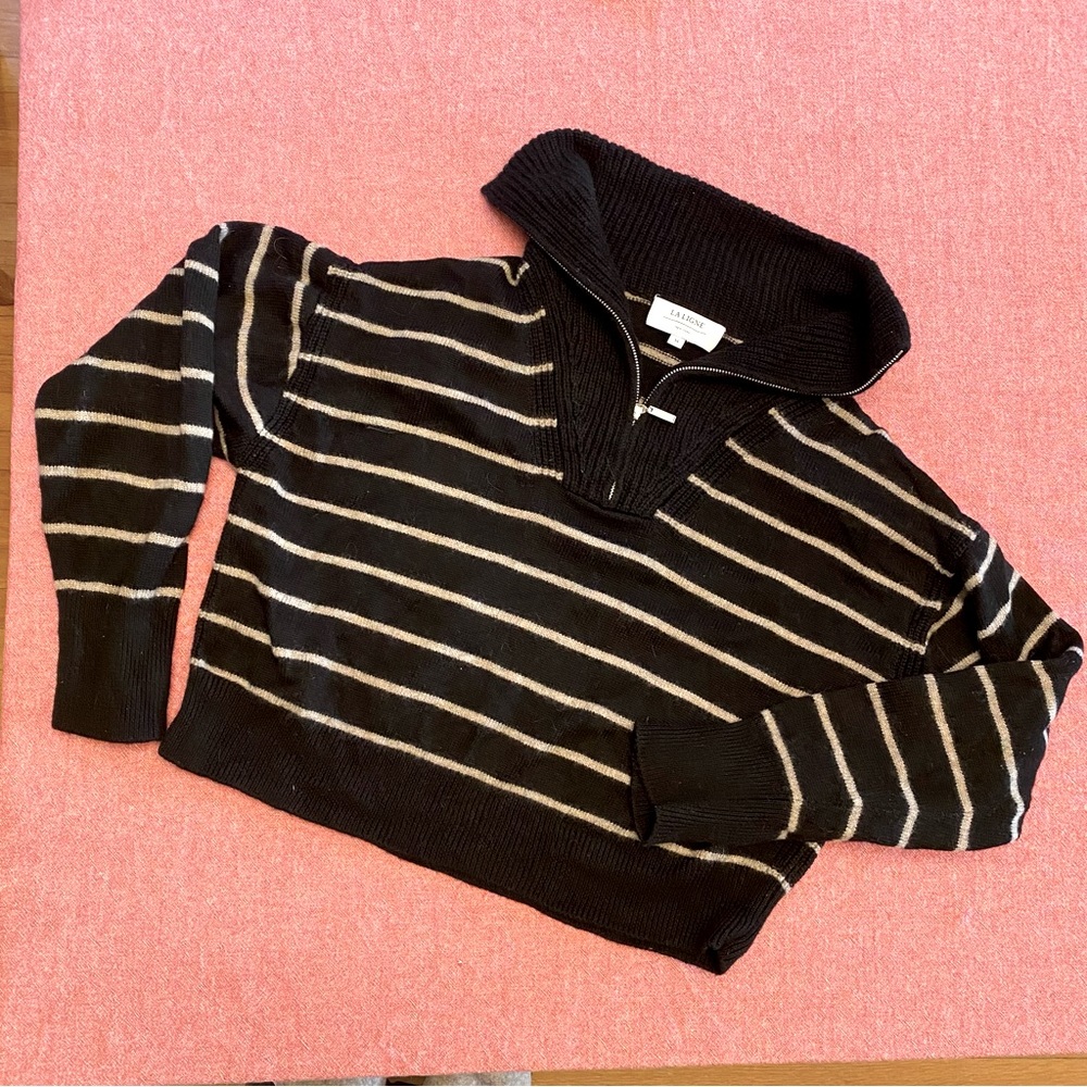 Beautiful la ligne sweater slightly cropped black with tan stripe